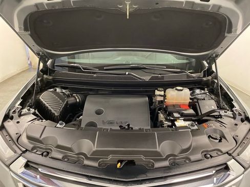 Used 2023 Chevrolet Traverse LT w/ LT Premium Package AWD/4WD image 33