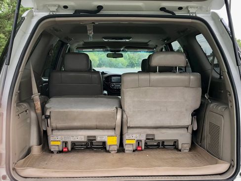 Used 2007 Toyota Sequoia Limited AWD/4WD image 13