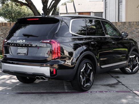 Used 2023 Kia Telluride S w/ S Sunroof Package image 16