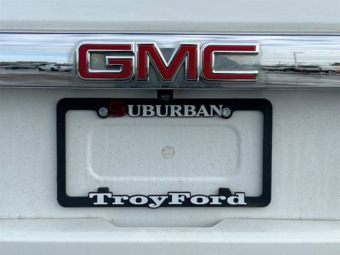 Used 2016 GMC Yukon Denali w/ Open Road Package image 12