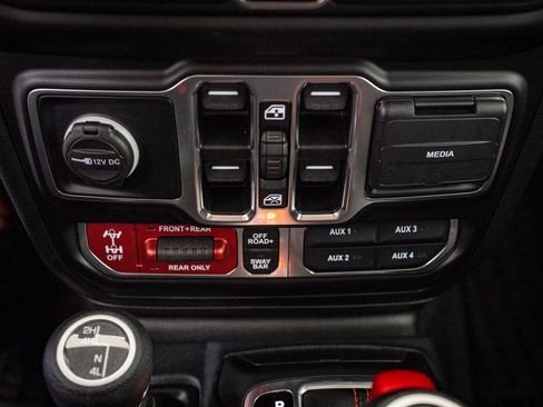 Used 2021 Jeep Wrangler Unlimited Rubicon image 26