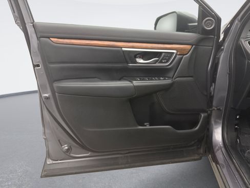 Used 2022 Honda CR-V Touring image 9