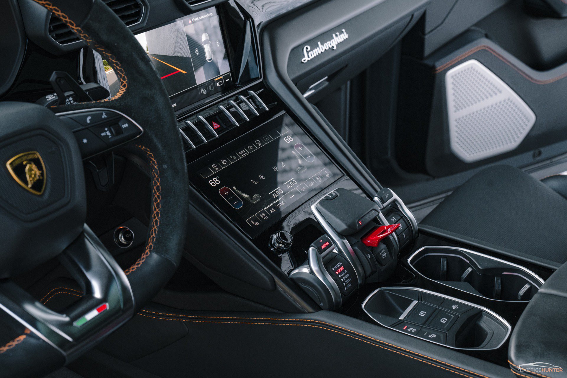 Used 2022 Lamborghini Urus AWD/4WD image 18