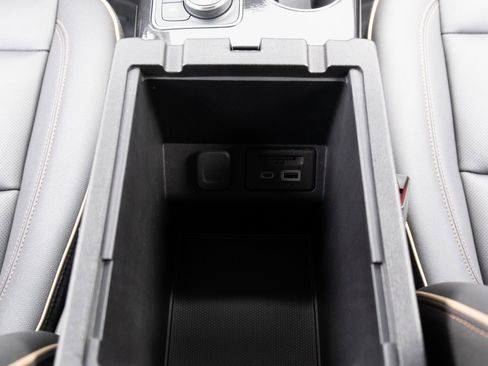 Used 2024 Chevrolet Blazer Premier image 10