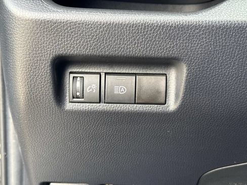 Used 2023 Toyota RAV4 XLE FWD image 25