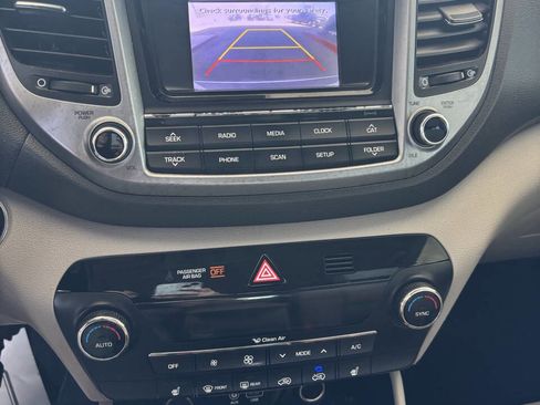 Used 2017 Hyundai Tucson Value FWD image 16