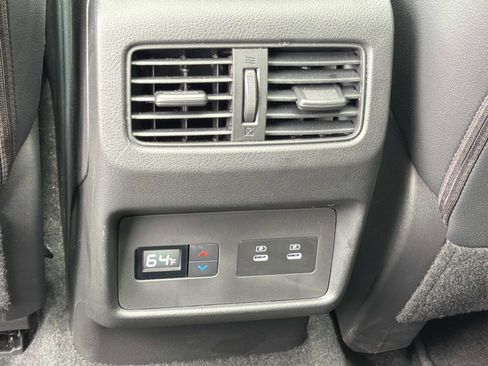 Certified 2025 Nissan Rogue SL w/ SL Premium Package image 22