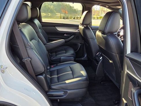 Used 2024 MAZDA CX-90 3.3 Turbo w/ Premium Plus Pkg image 18