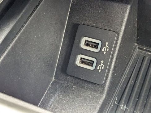 Used 2018 Ford F150 Lariat w/ Equipment Group 502A Luxury AWD/4WD image 25