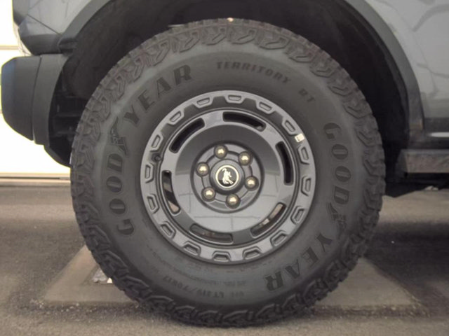 Used 2025 Ford Bronco Badlands AWD/4WD image 9