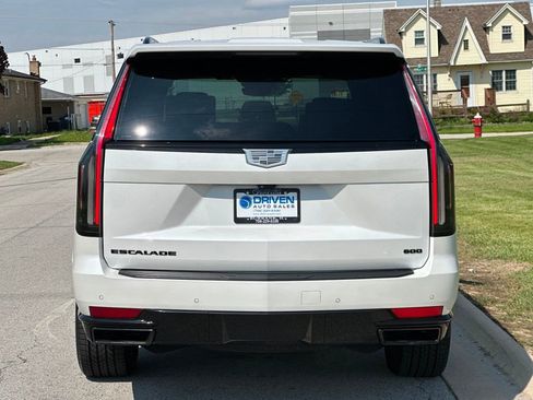Used 2023 Cadillac Escalade Sport Platinum w/ LPO, ONYX Package AWD/4WD image 7
