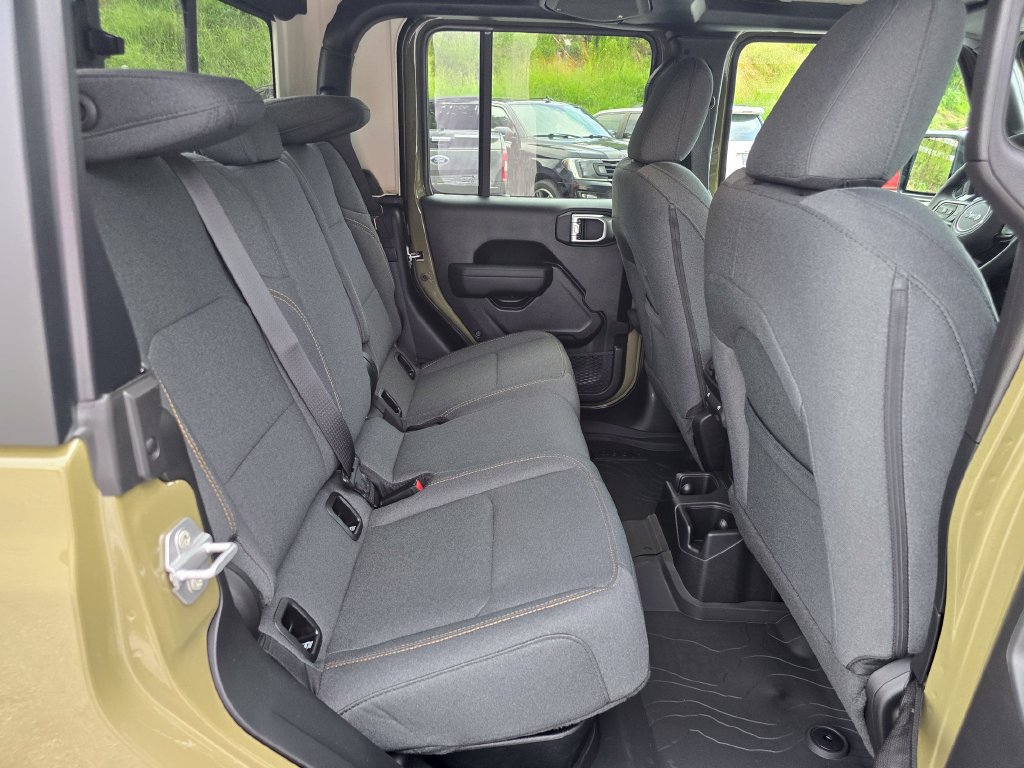 New 2026 Jeep Gladiator Sport AWD/4WD image 23