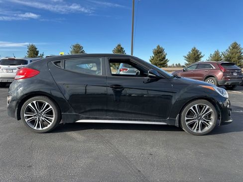 Used 2016 Hyundai Veloster Turbo image 8