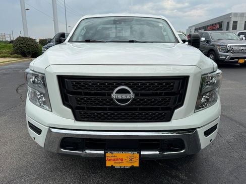 Used 2023 Nissan Titan SV w/ SV Utility Package image 9