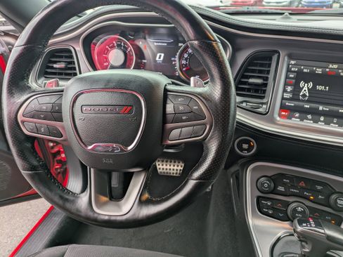 Used 2021 Dodge Challenger R/T Scat Pack w/ Plus Package image 17