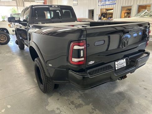 Used 2022 RAM 3500 Laramie w/ Night Edition AWD/4WD image 6