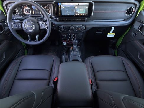 New 2025 Jeep Wrangler Unlimited Rubicon image 10