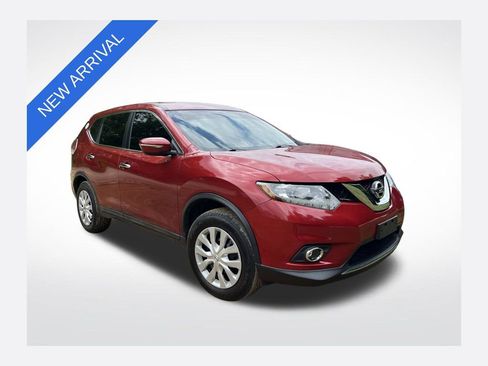 Used 2015 Nissan Rogue S AWD/4WD image 1