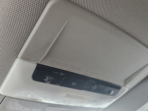 Used 2024 Nissan Rogue S FWD image 14
