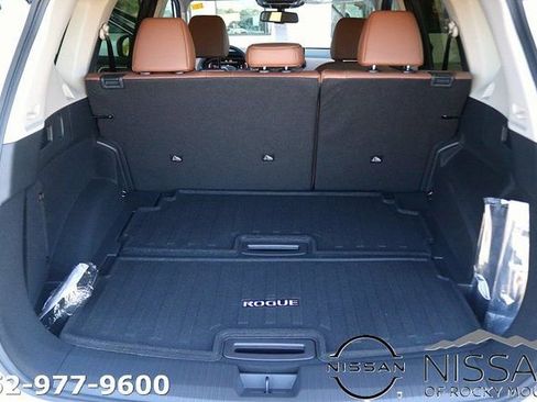 New 2026 Nissan Rogue Platinum w/ Platinum Premium Package AWD/4WD image 14