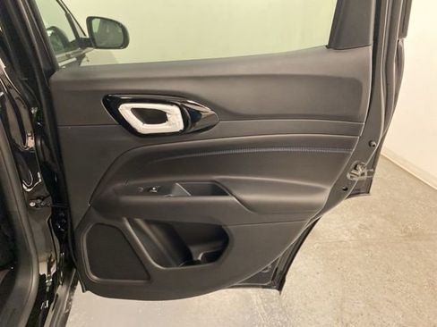 Used 2026 Jeep Compass Latitude image 24