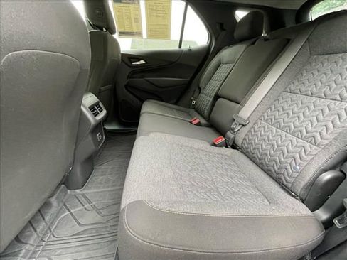 Used 2023 Chevrolet Equinox LT FWD image 4