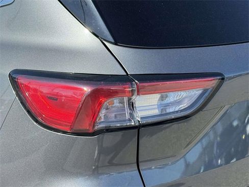 Used 2022 Ford Escape SE w/ Convenience Package image 9