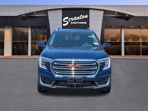 Certified 2022 GMC Terrain SLT w/ LPO, Floor Liner Package AWD/4WD image 8