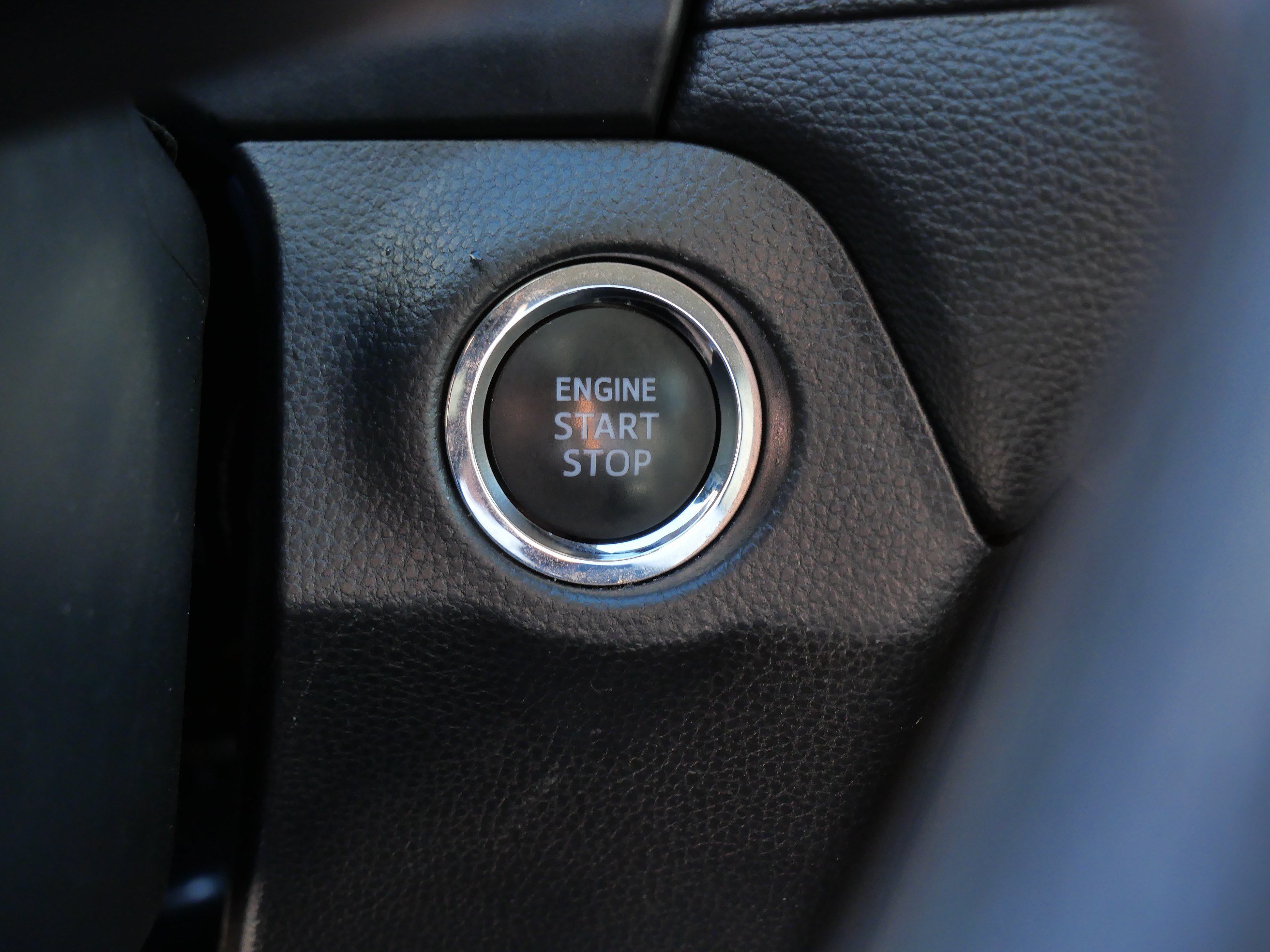 Certified 2025 Toyota RAV4 XLE AWD/4WD image 30