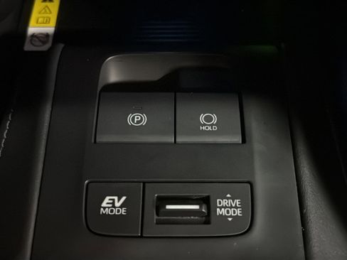 Used 2022 Toyota Venza Limited w/ Advanced Technology Package image 34