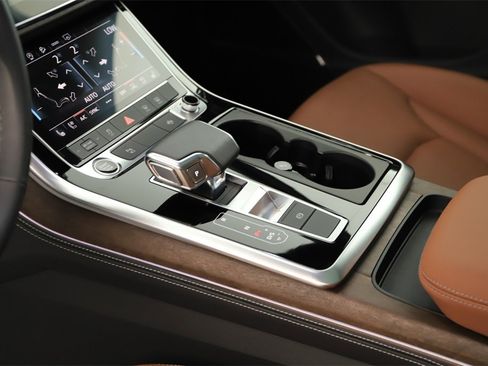 Certified 2025 Audi Q7 2.0T Premium Plus w/ Premium Plus Package image 17