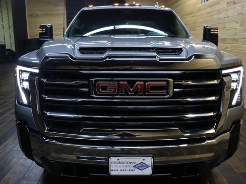 Used 2025 GMC Sierra 2500 SLT w/ SLT Convenience Package AWD/4WD image 7