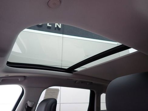 New 2026 Lincoln Nautilus Premier w/ Equipment Group 102A image 21