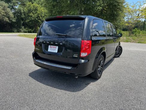 Used 2018 Dodge Grand Caravan GT FWD image 35