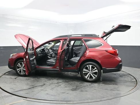 Used 2019 Subaru Outback 2.5i Limited AWD/4WD image 37