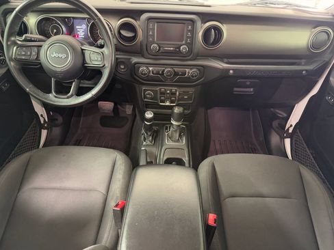 Used 2019 Jeep Wrangler Unlimited Sport S AWD/4WD image 37