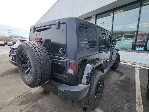 Used 2017 Jeep Wrangler Unlimited Sahara image 4