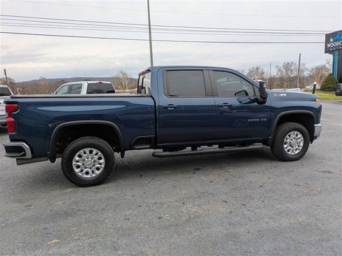 Used 2022 Chevrolet Silverado 3500 LT w/ All Star Edition image 8