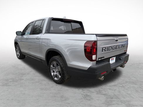 Used 2024 Honda Ridgeline TrailSport image 4