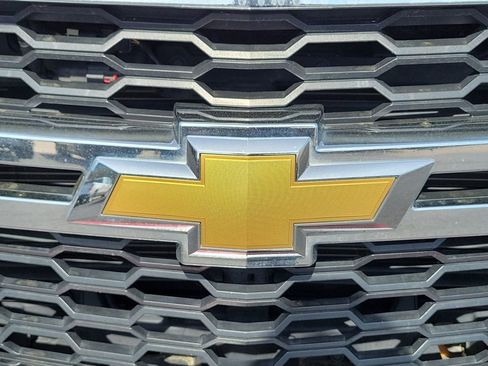 Used 2018 Chevrolet Tahoe LS w/ Enhanced Driver Alert Package image 22