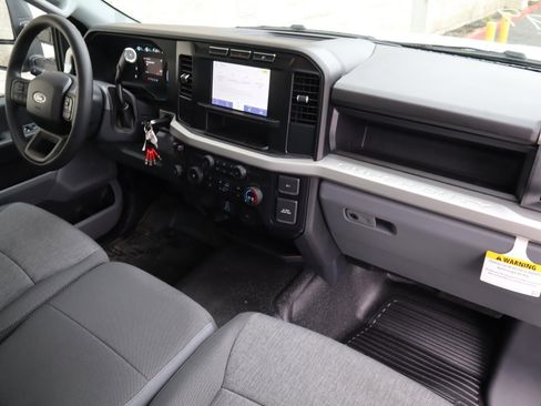 Used 2024 Ford F550 2WD Regular Cab Super Duty image 24