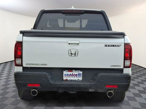 Used 2021 Honda Ridgeline Black Edition image 5