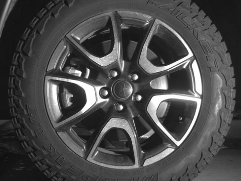 Used 2025 Jeep Compass Trailhawk AWD/4WD image 12