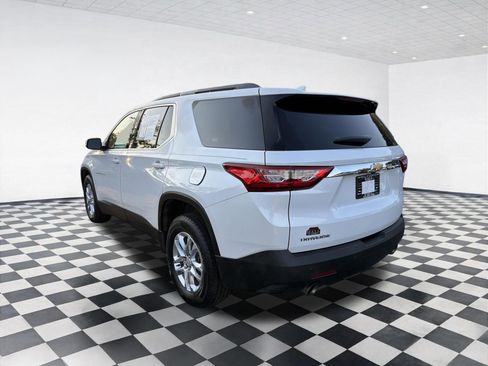 Used 2020 Chevrolet Traverse LT FWD image 7