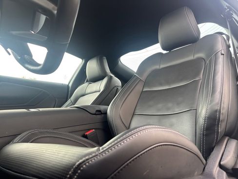 Used 2025 Ford Mustang GT Premium image 10