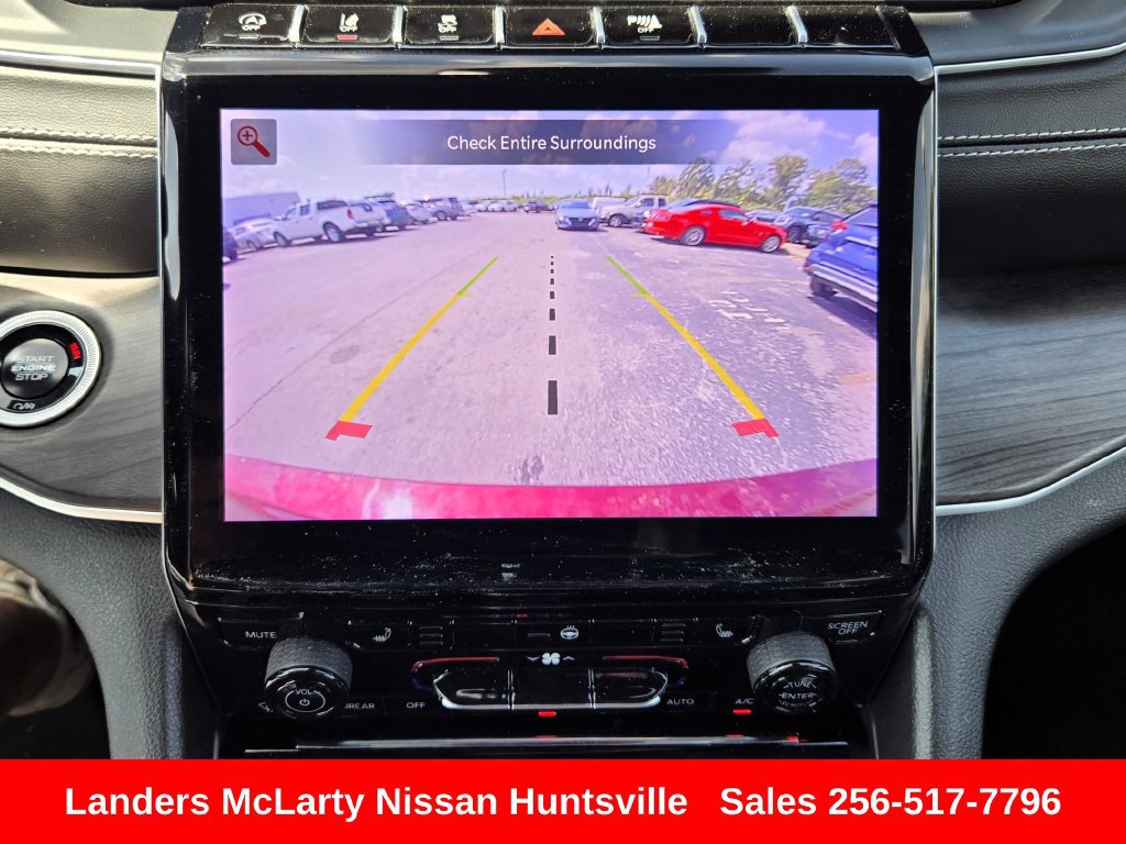Used 2024 Jeep Grand Cherokee L Limited w/ Black Appearance Package AWD/4WD image 21