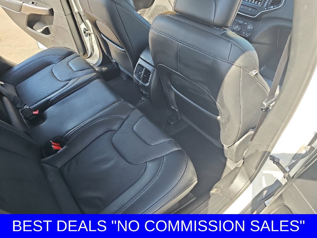 Used 2021 Jeep Cherokee Latitude Lux w/ Comfort/Convenience Group AWD/4WD image 11