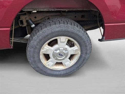 Used 2014 Ford F150 XLT w/ Equipment Group 301A Mid RWD image 10