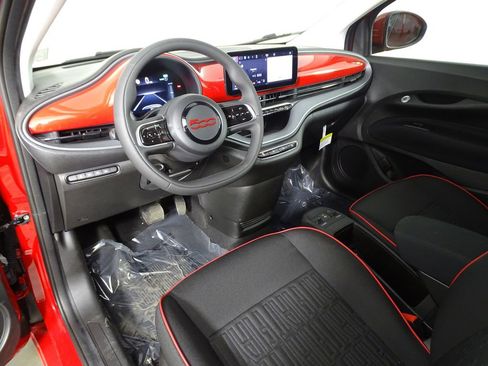 Used 2024 FIAT 500 e (RED) image 27