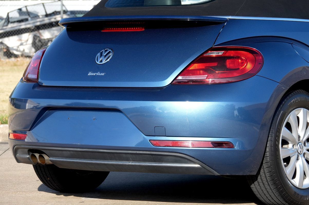 Used 2019 Volkswagen Beetle 2.0T S FWD image 34